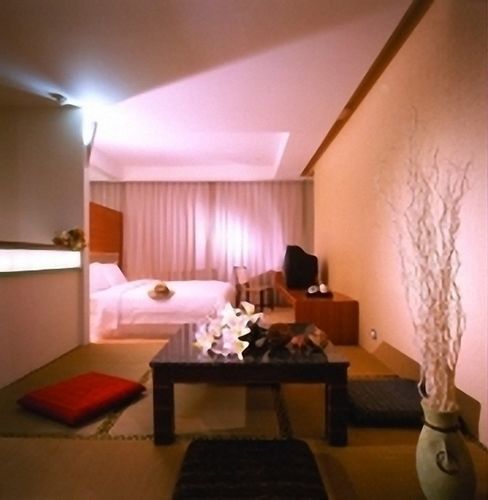 Edinburgh Motel Tainan Eksteriør bilde